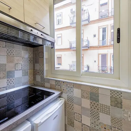 Live Apartmán Neapol